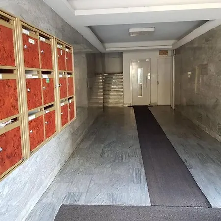 Très Bel Avec Terrasse De 87m2 Avec Superbe Vue Panoramique Sur La Baie D Appartement Ajaccio (Corsica)