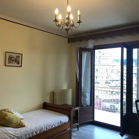 Tres Bel Avec Terrasse De 87m2 Avec Superbe Vue Panoramique Sur La Baie D Apartament