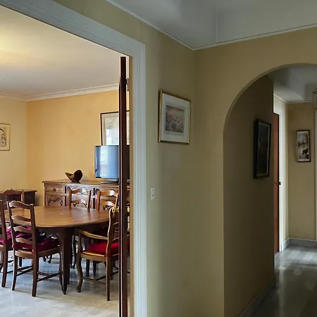 Apartment Tres Bel Avec Terrasse De 87m2 Avec Superbe Vue Panoramique Sur La Baie D