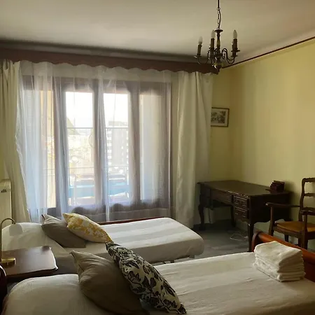 Tres Bel Avec Terrasse De 87m2 Avec Superbe Vue Panoramique Sur La Baie D Apartament *