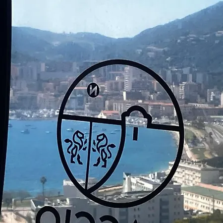 Tres Bel Avec Terrasse De 87m2 Avec Superbe Vue Panoramique Sur La Baie D Apartament *