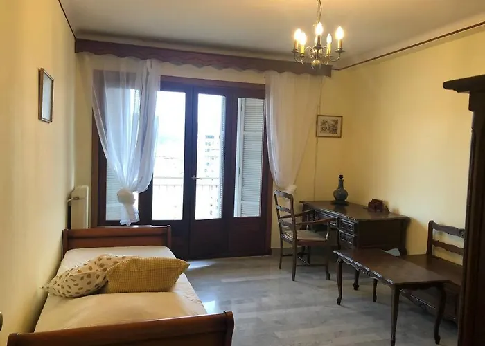 Tres Bel Avec Terrasse De 87m2 Avec Superbe Vue Panoramique Sur La Baie D * Аяччо