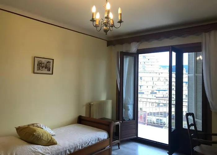 Tres Bel Avec Terrasse De 87m2 Avec Superbe Vue Panoramique Sur La Baie D Apartment